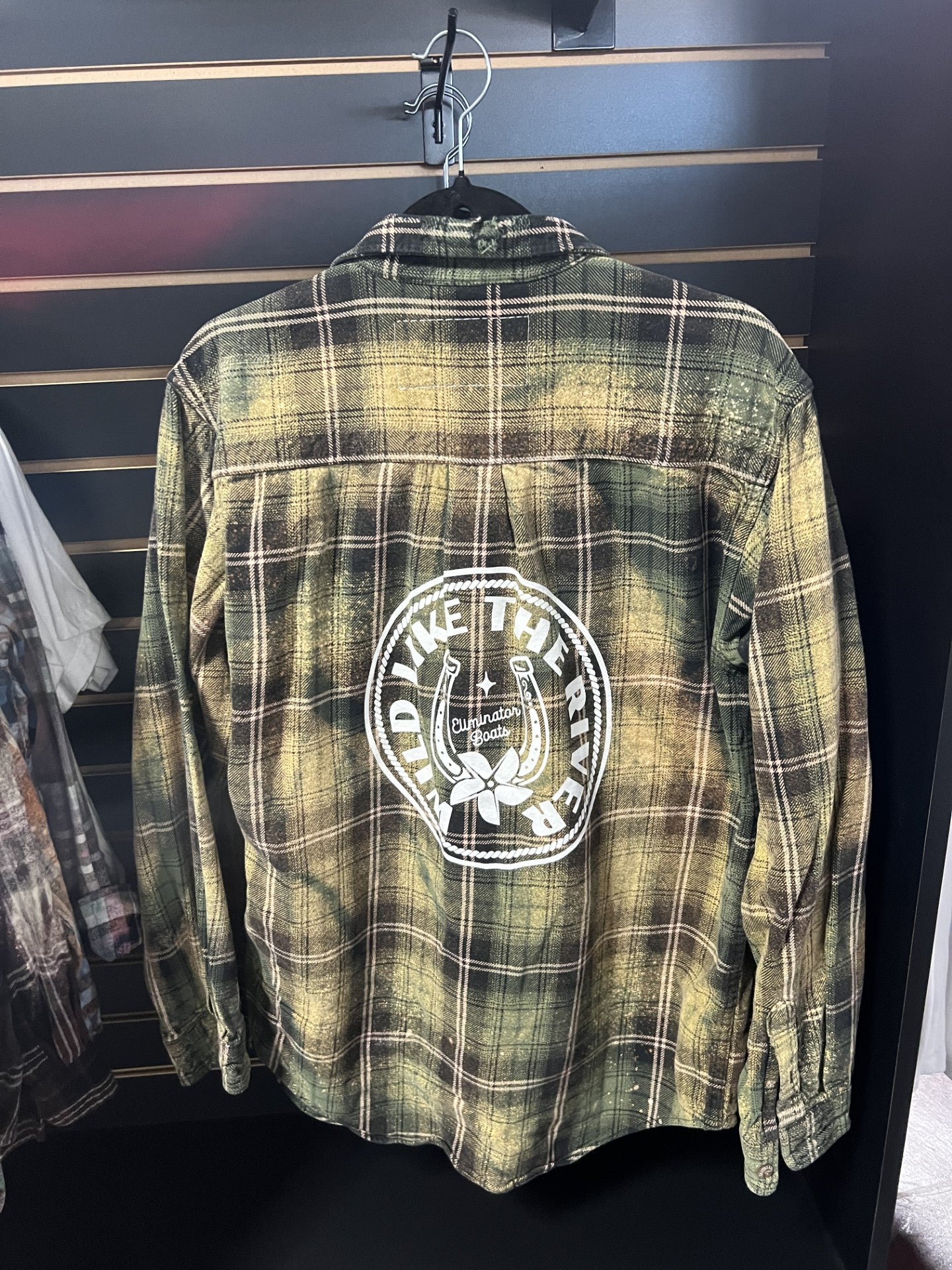 Eliminator Boats Wild Like The River Distressed Flannel – Army/Black