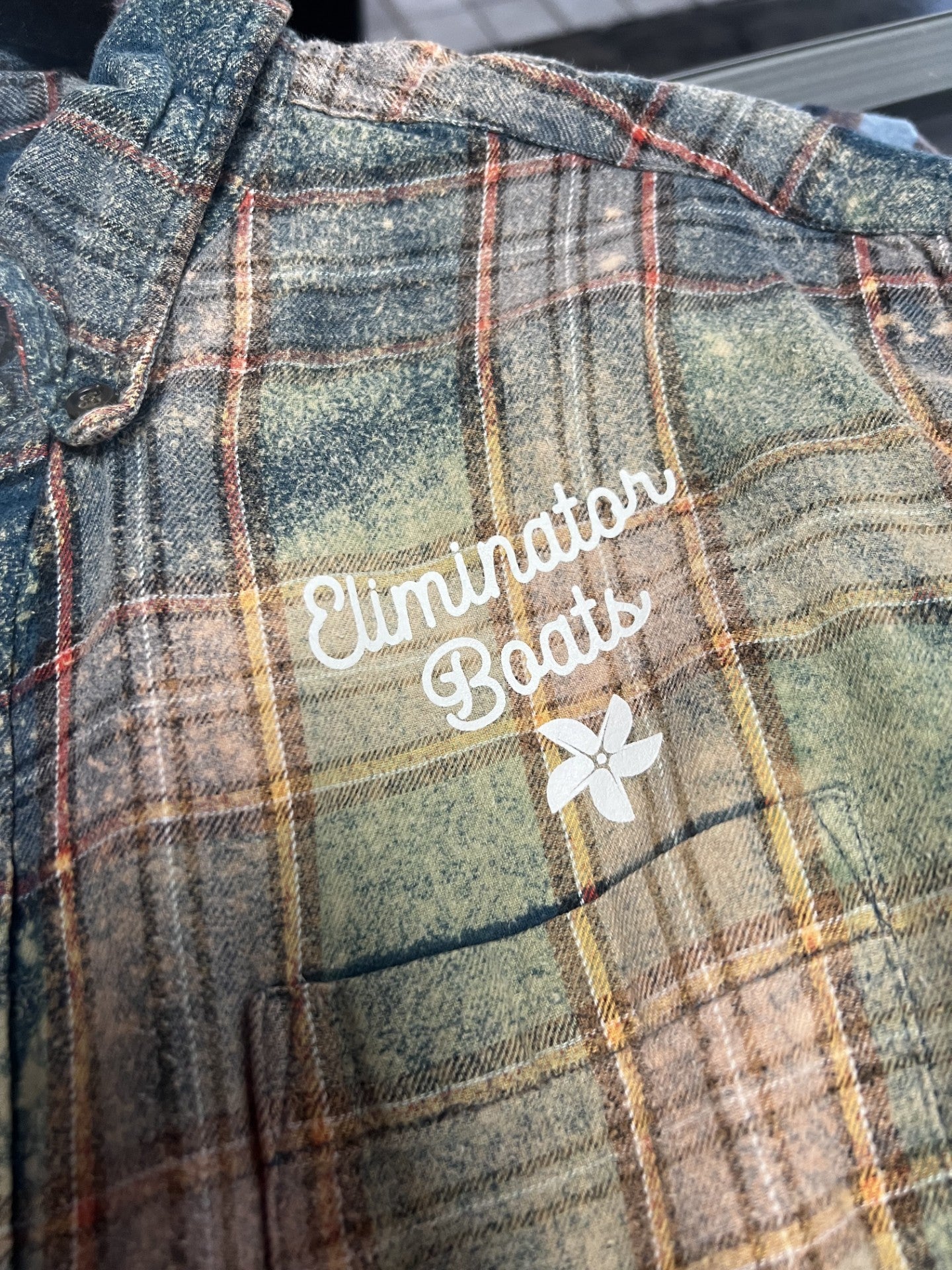 Eliminator Boats Wild Like The River Distressed Flannel – Blue/Green